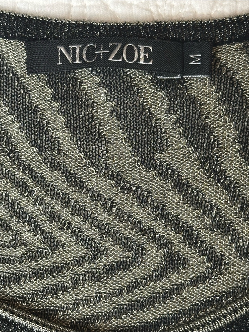 NIC+ZOE Silver & Black Swirl Print Asymmetrical Button Front Top Sweater M - Picture 3 of 7